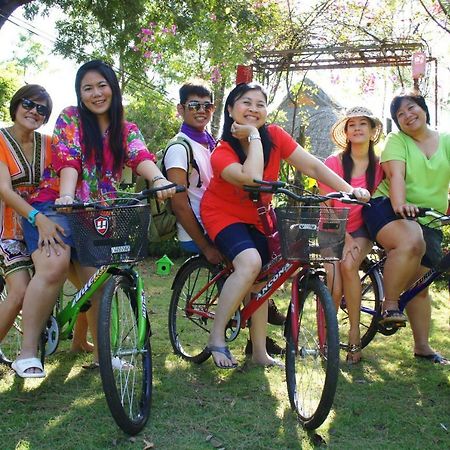 Golden Lake View Boutique Resort Kanchanaburi Exterior foto