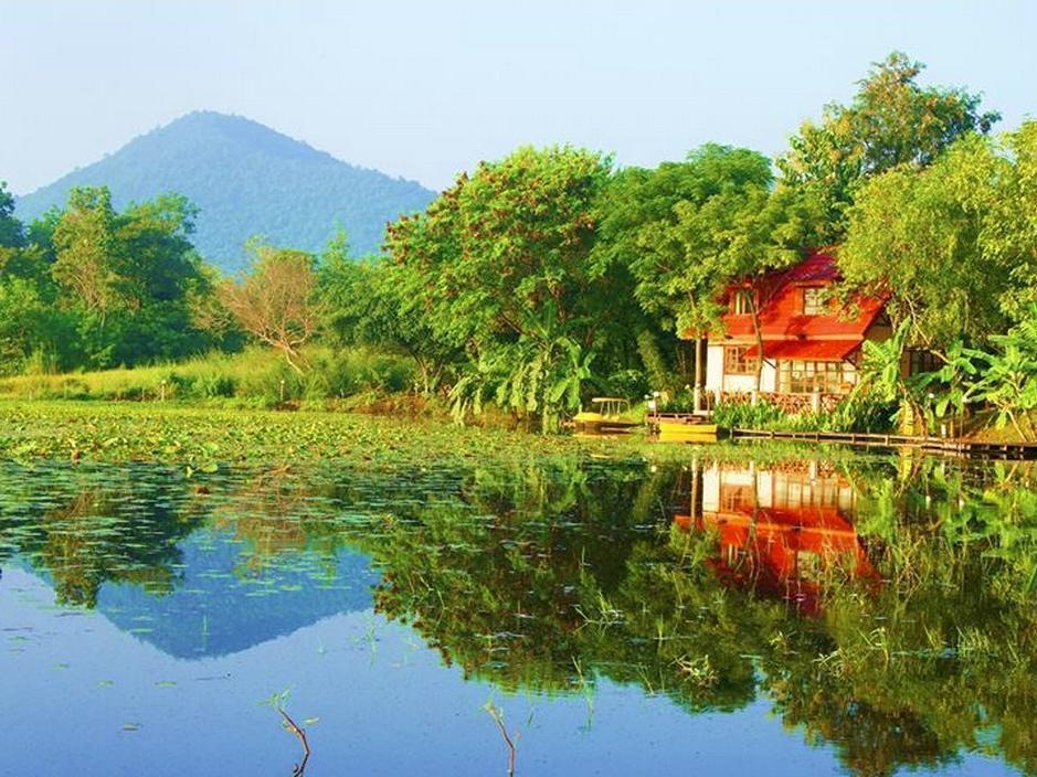 Golden Lake View Boutique Resort Kanchanaburi Exterior foto