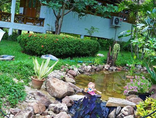 Golden Lake View Boutique Resort Kanchanaburi Exterior foto